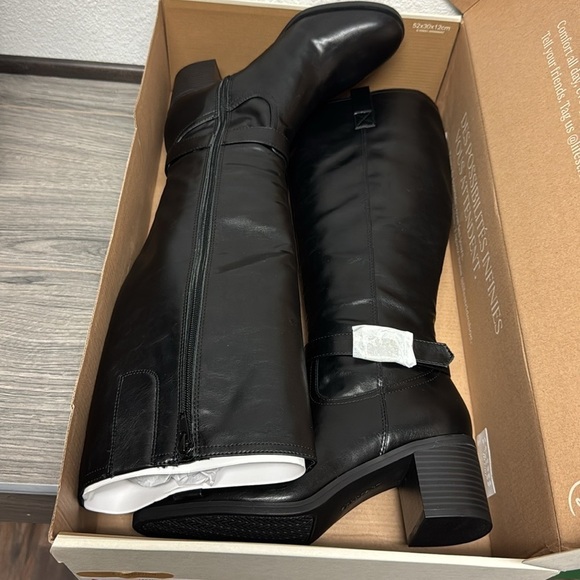 LifeStride Legend Knee High Boot - Picture 2 of 9